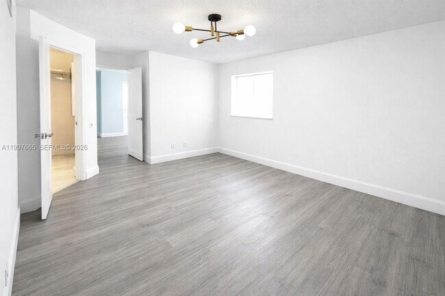 Building Photo - 12620 Vista Isles Dr