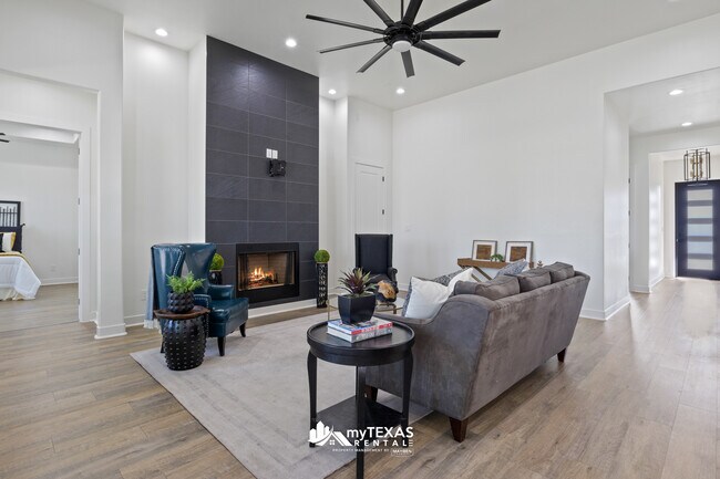 Building Photo - 237 Kathryn's Ct