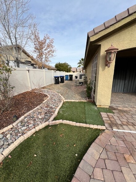 Building Photo - 3029 Blush Noisette Ave