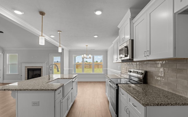 Building Photo - 7417 Paisley Cir