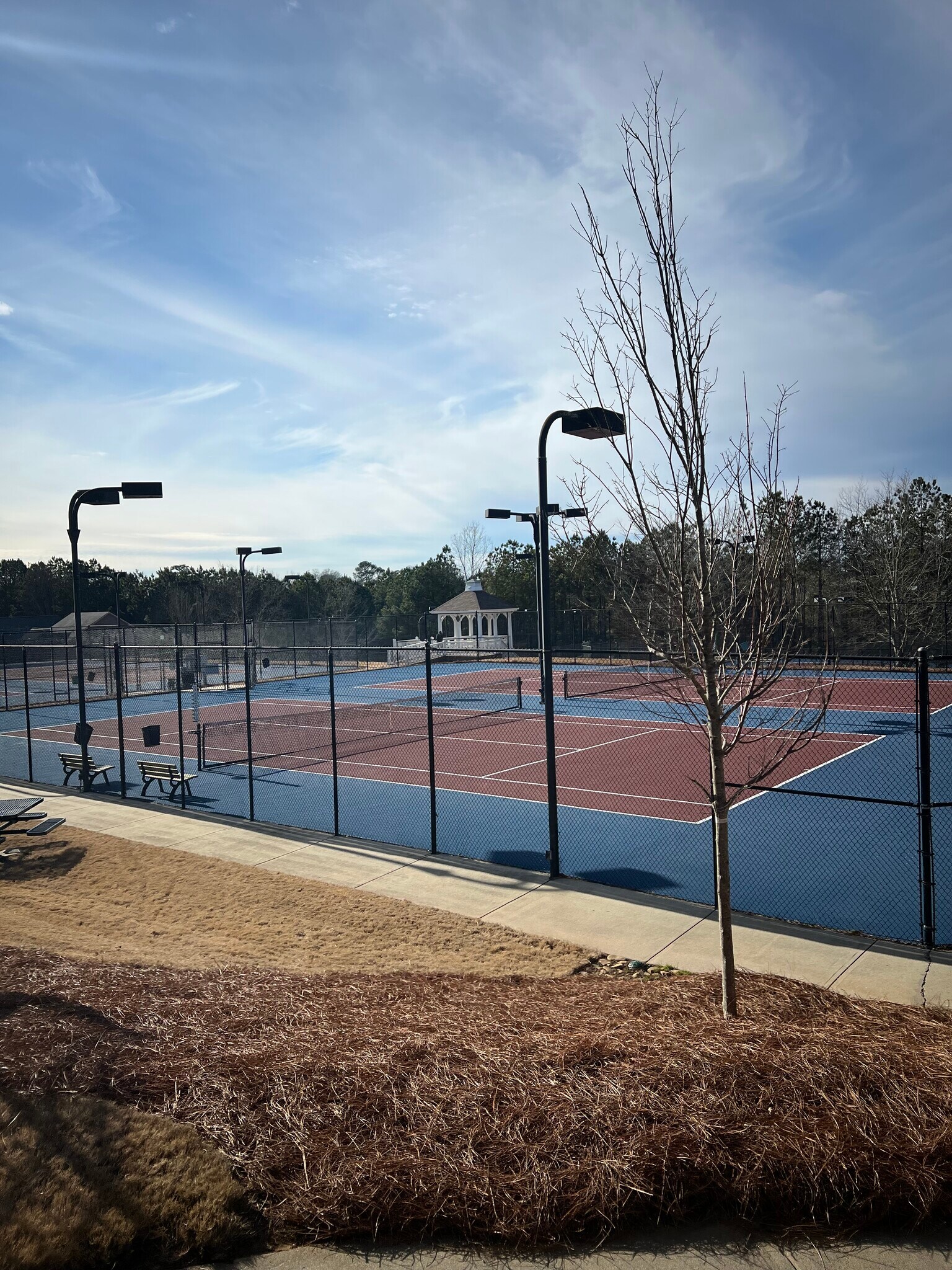 Building Photo - 544 Ridge View Xing