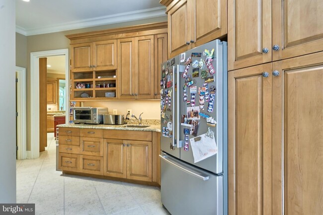 Building Photo - 7841 Montvale Way