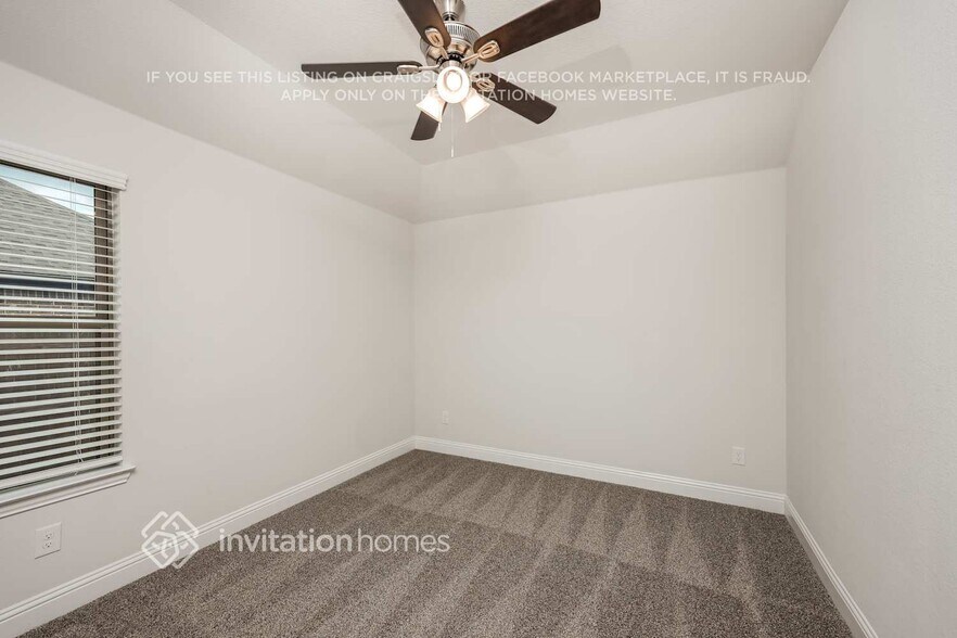 Building Photo - 254 Hedgewood Dr