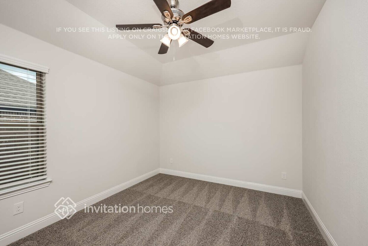 Building Photo - 254 Hedgewood Dr