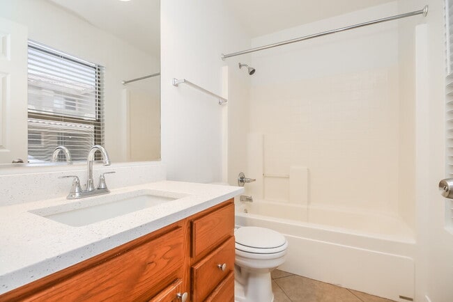 Building Photo - 6145 S Wilson Dr