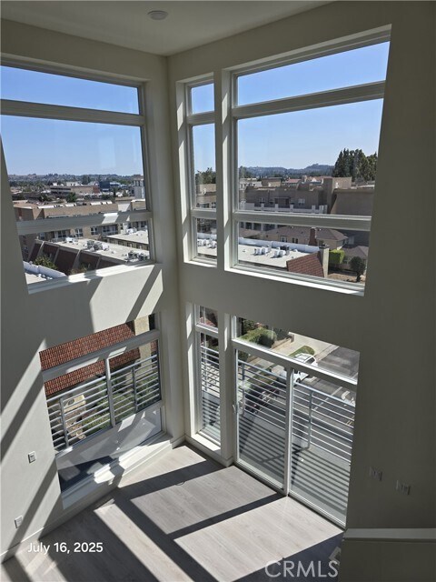 Building Photo - 168 S Monterey St
