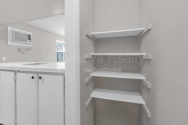 Building Photo - 5111 Curry Ford Rd