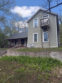 Building Photo - 1946 Francis St