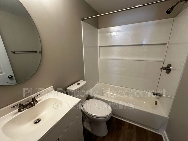 Building Photo - 204 Bookington Dr