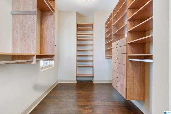 Building Photo - 2024 2nd Ave N