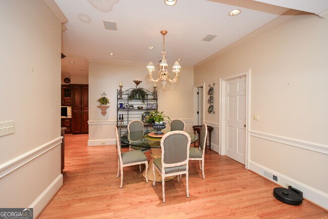 Building Photo - 1640 Lazy River Ln