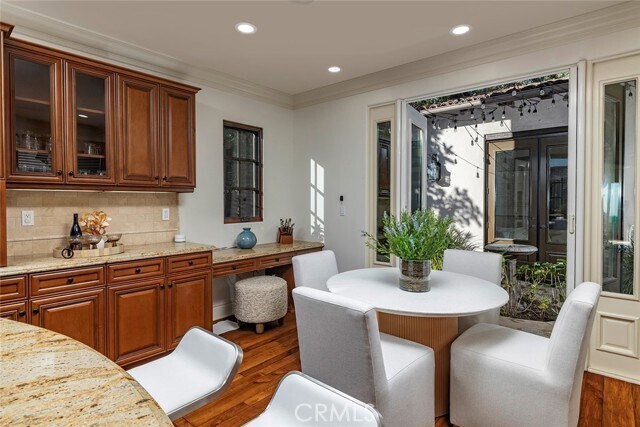 Building Photo - 8 Night Sky