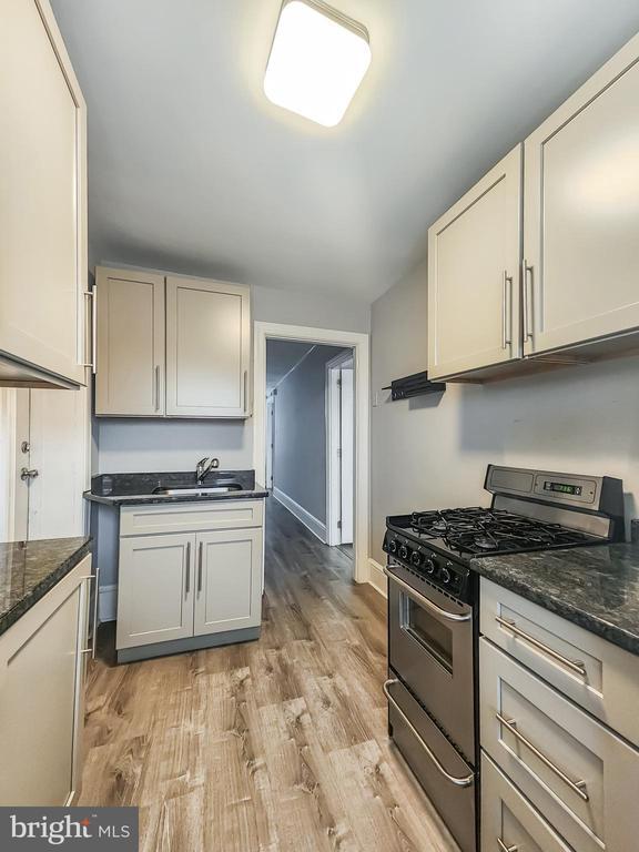 Building Photo - 226 Morgan St