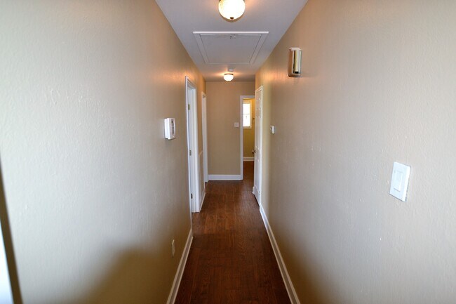 Building Photo - Newly Renovated 3 Bedroom Home in Sherwood...