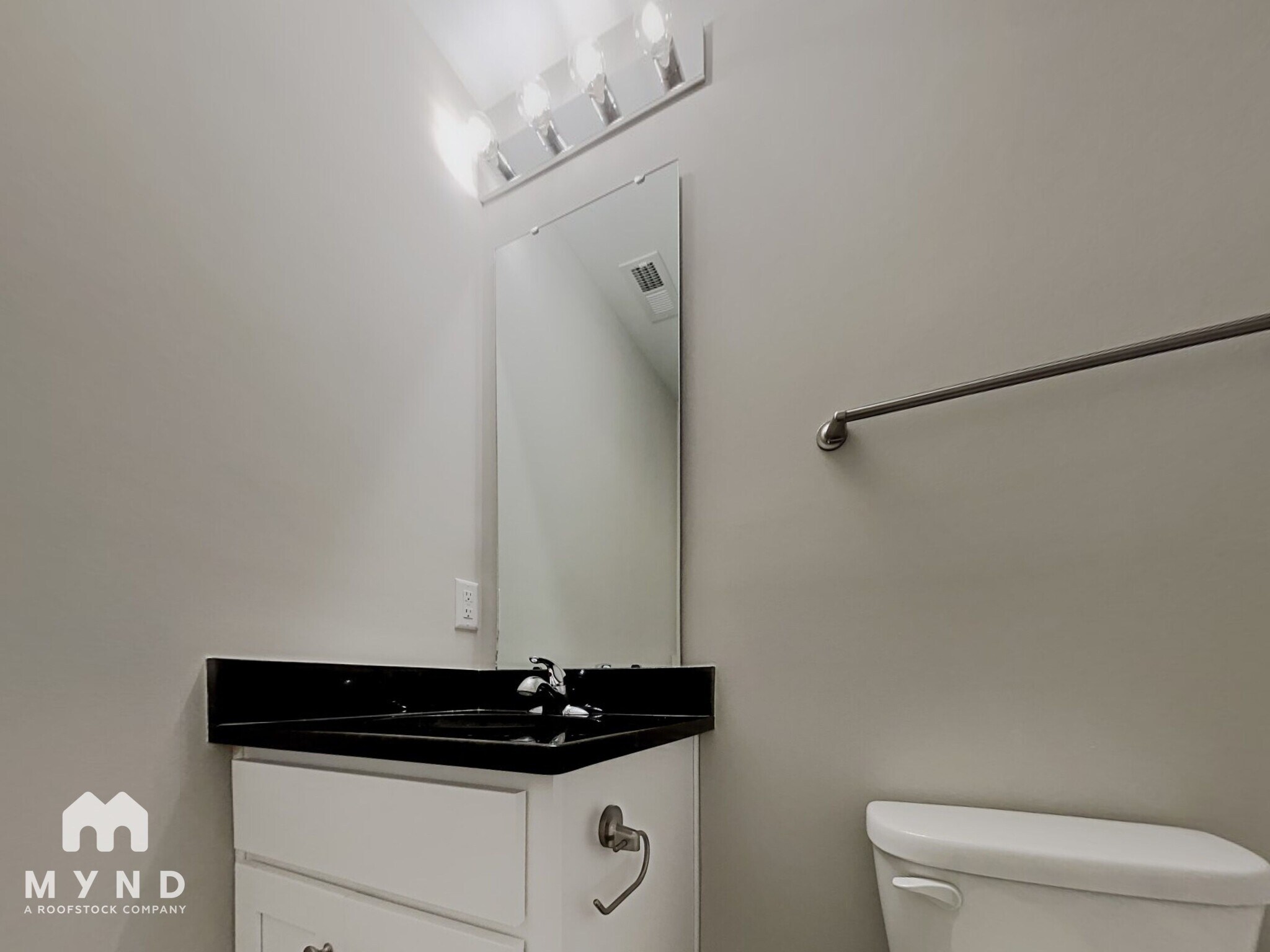 Building Photo - 153 McKinnon Ave NE