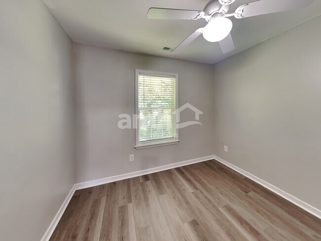 Building Photo - 1835 Oreilly Cir