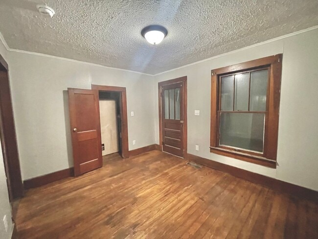 Building Photo - 2 Bed 1 Bath House in Paducah