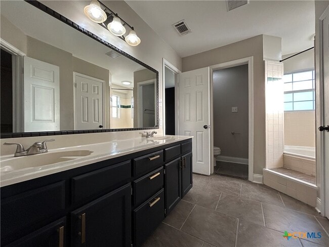 Building Photo - 4104 Shagbark Dr