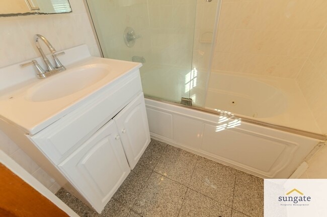 Building Photo - 5615 Queens Chapel Rd