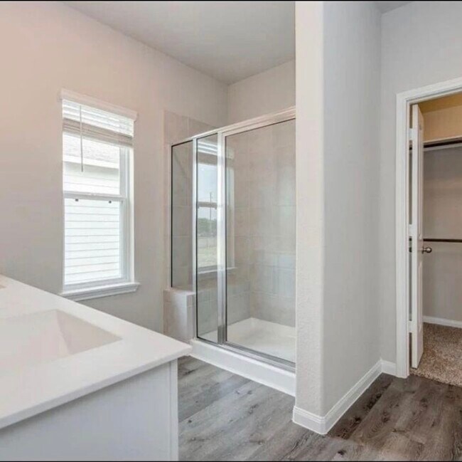Building Photo - 22106 Regal Heights Ln