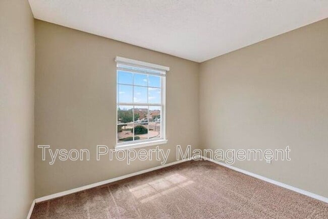 Building Photo - 10027 Silverton Dr NW
