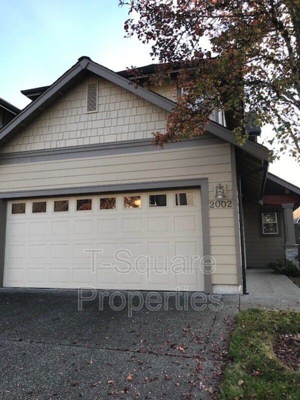 Primary Photo - 13824 N Creek Dr