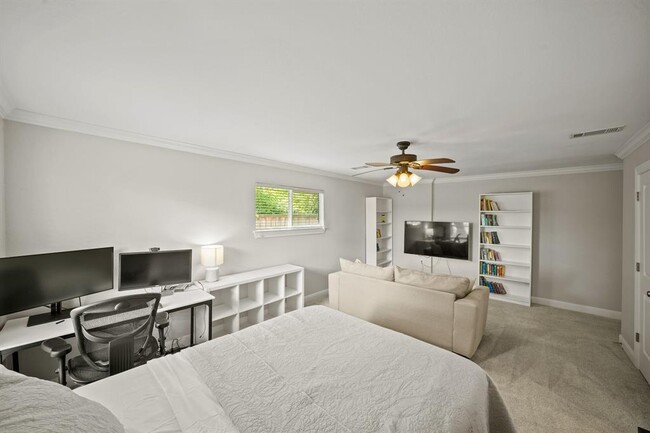 Building Photo - 4943 Cheena Dr