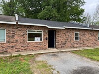 Building Photo - TI-203