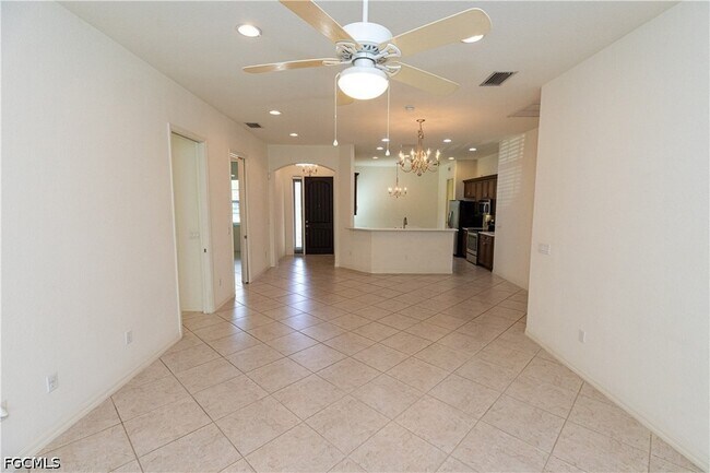 Building Photo - 11108 Esteban Dr