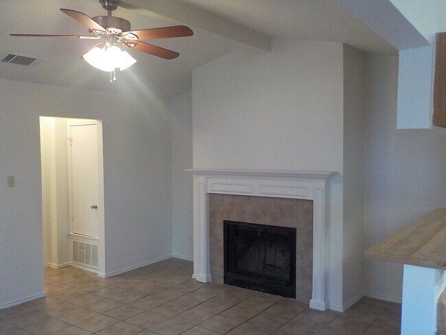 Building Photo - 523 Cutty Trail
