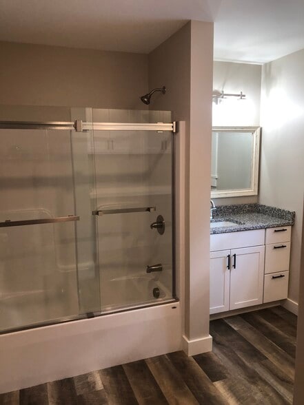 Building Photo - 556 Water St