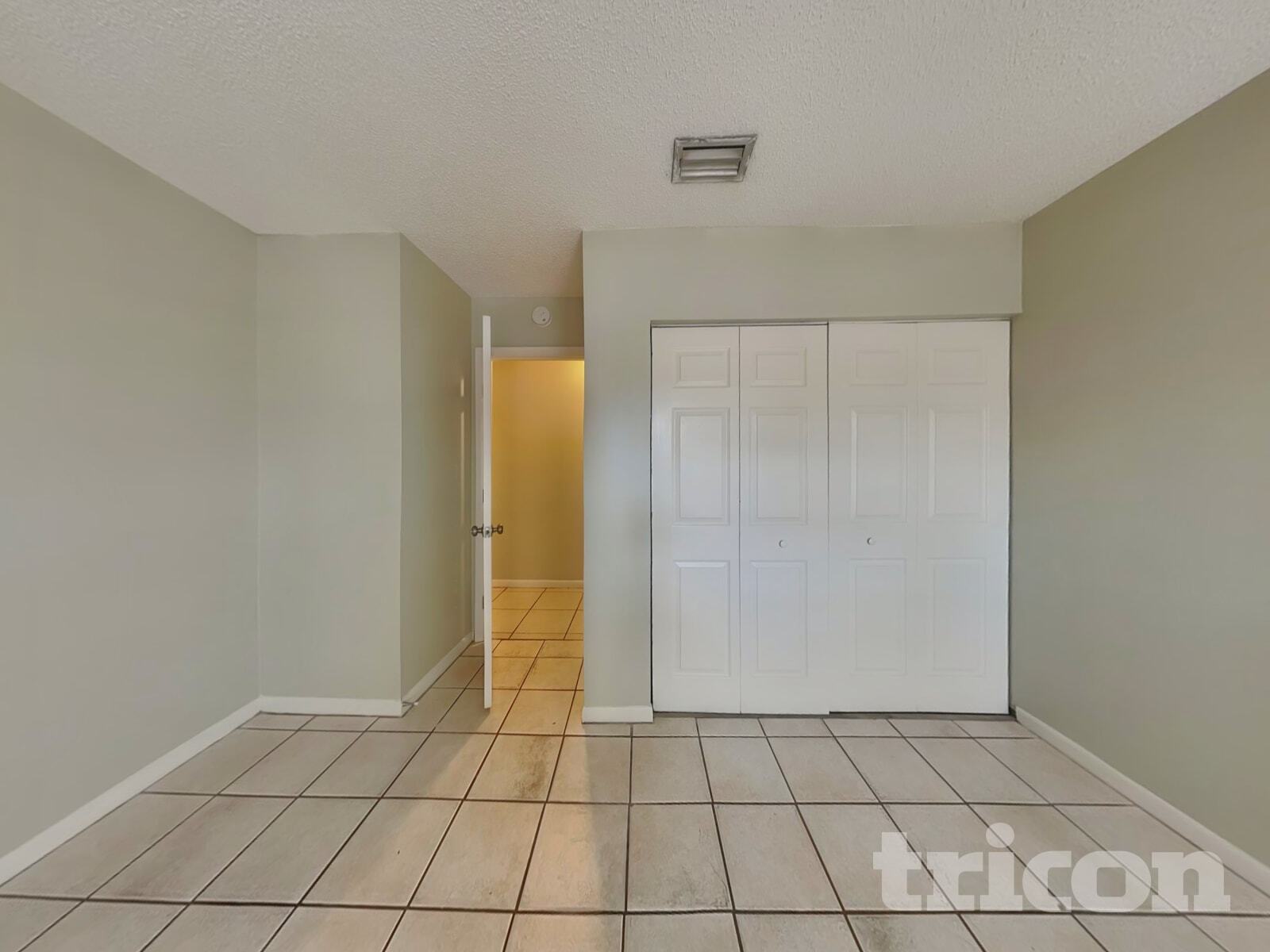 Building Photo - 3206 Shady Glen Cir