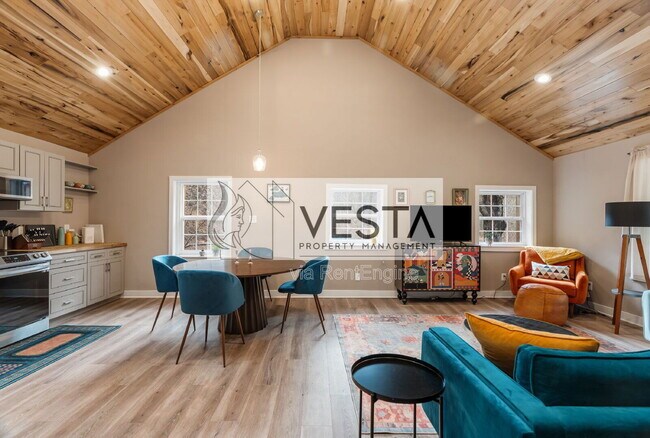 Building Photo - 460 NC-208