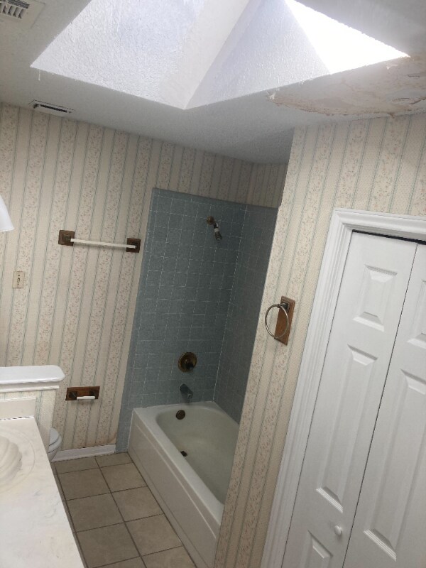 Building Photo - 2319 Whitney Dr
