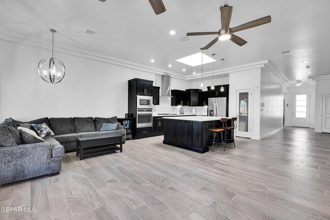 Building Photo - 2809 Tierra Garden Dr