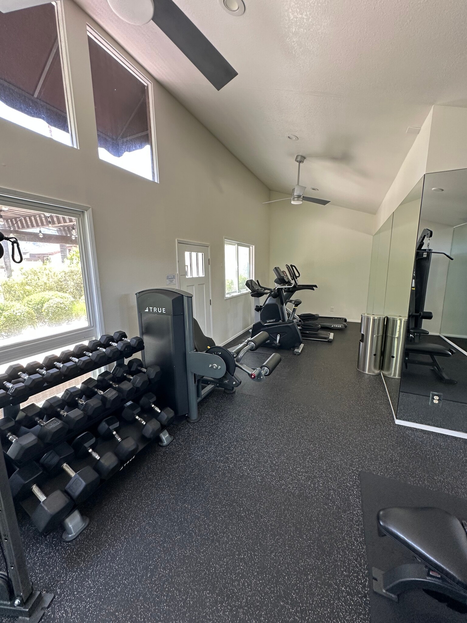 Exercise Room - 17195 Palisades Cir
