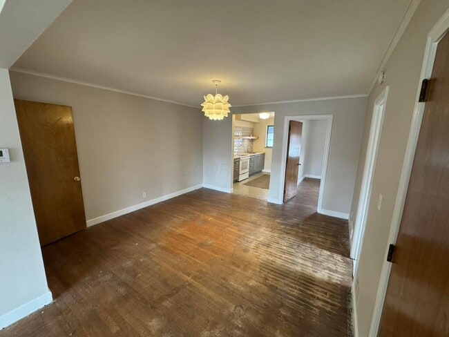 Building Photo - 18 N Huron Ave