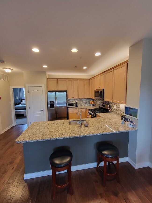 Building Photo - 121B Hagen Dr