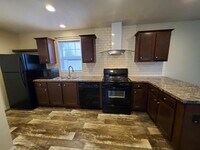 Building Photo - 8 Parakeet Hill Dr