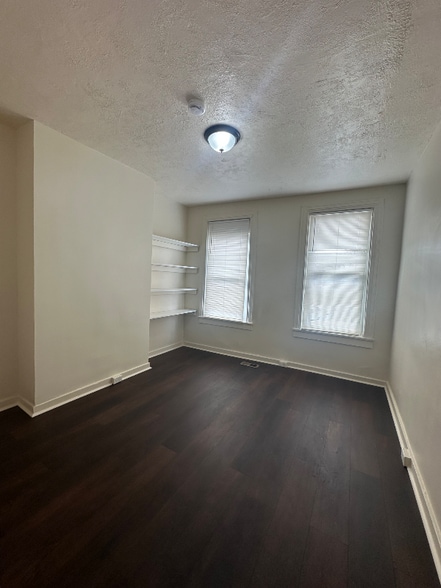 Building Photo - 3332 Frederick Ave