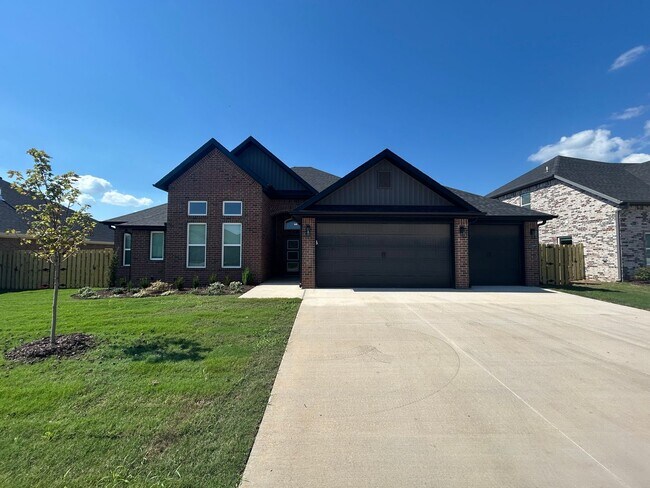 Primary Photo - Beautiful Modern Home in Pea Ridge!
