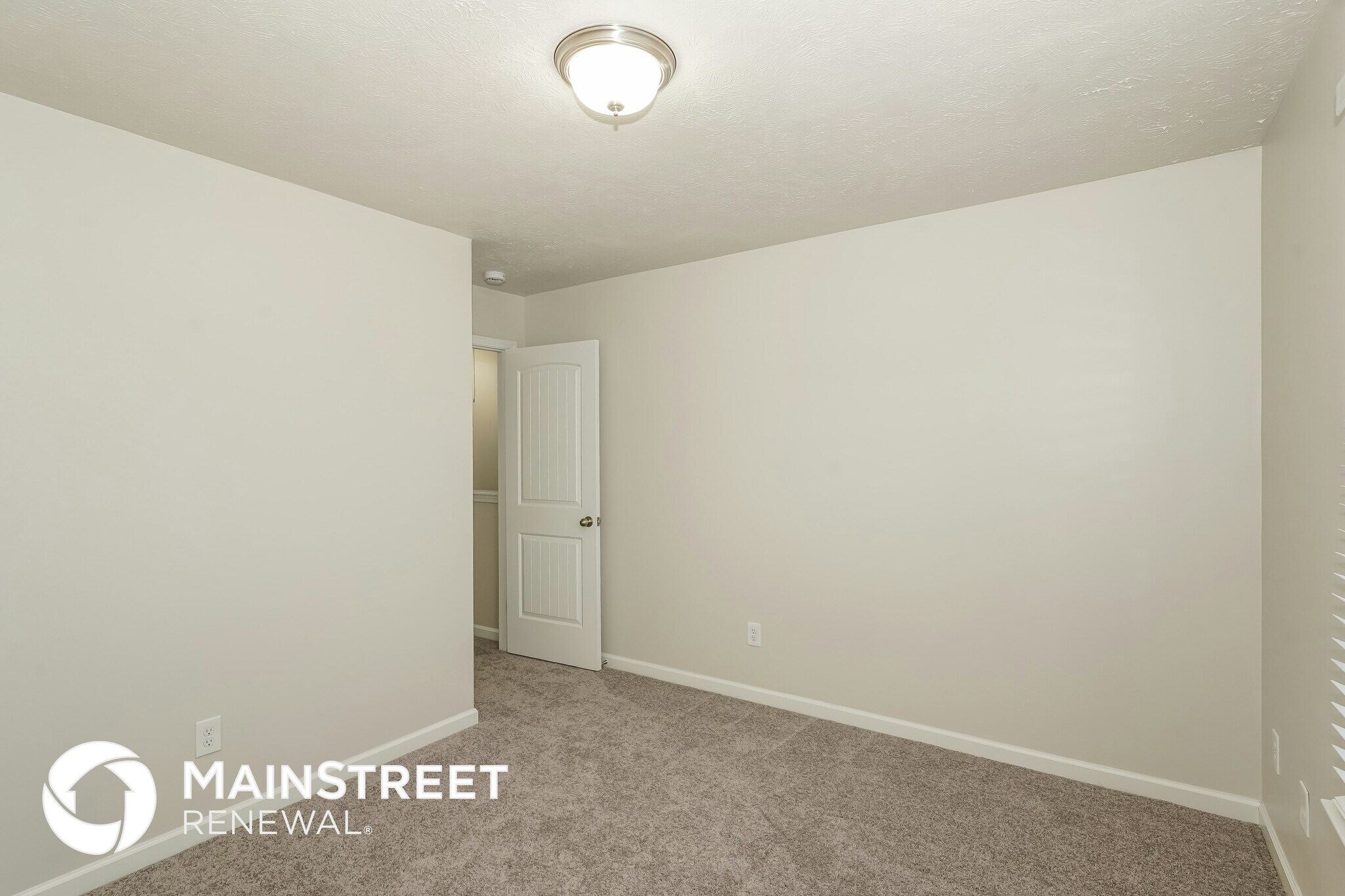 Building Photo - 2562 Willow Branch Dr