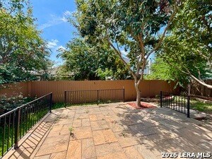 Building Photo - 726 Silverado Way