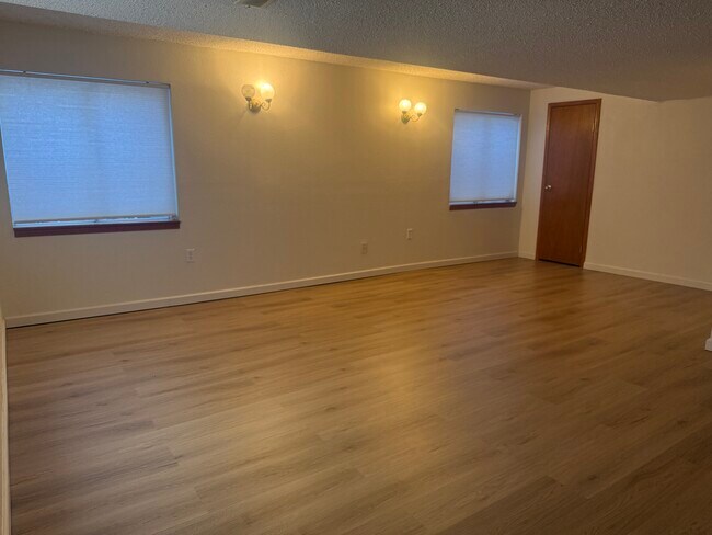 Building Photo - 14602 E Bellewood Pl