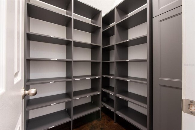 Building Photo - 4306 Old Sycamore Loop