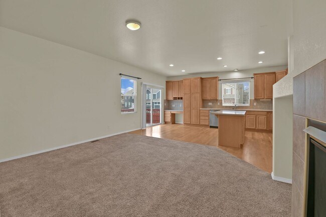 Building Photo - Ranch style home with 6 Bedrooms - 3 Bathrooms - 2 Car Garage - $2,650!