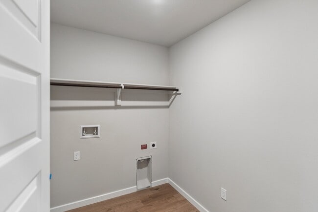 Building Photo - 8517 E Fort Worth St