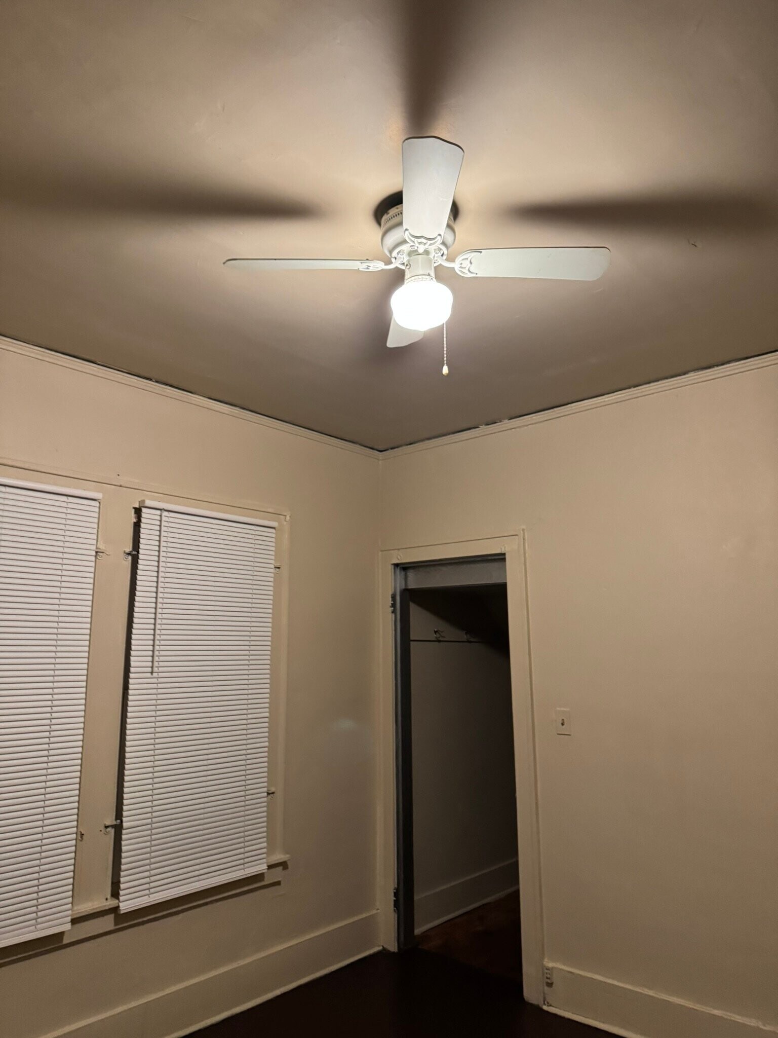 Building Photo - 5036 Dailey Ave