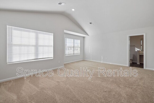 Building Photo - 2105 Briar Run Dr
