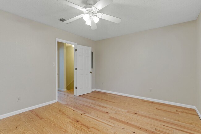 Building Photo - 2372 Gregory Dr